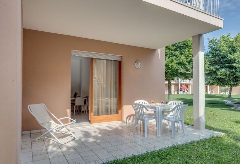 Отель Residence Villaggio Tiglio