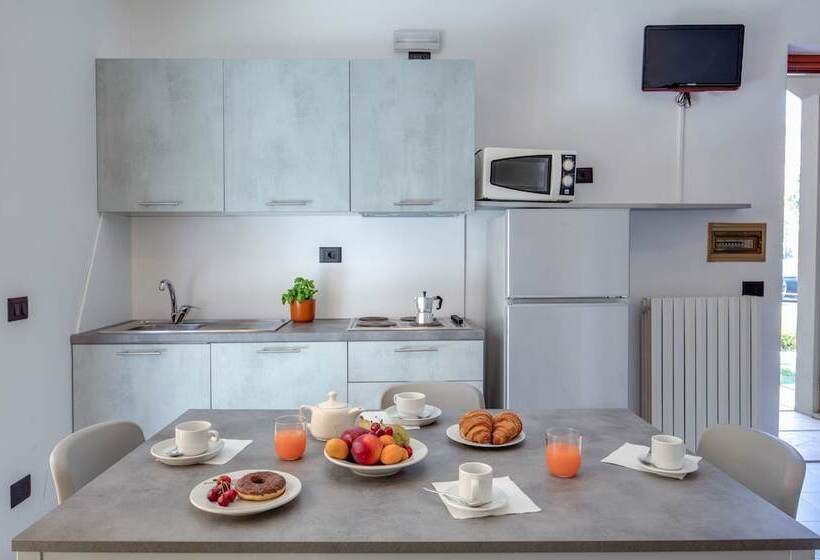 Отель Residence Villaggio Tiglio