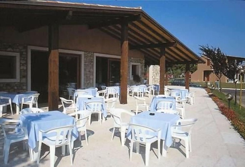 Отель Residence Villaggio Tiglio