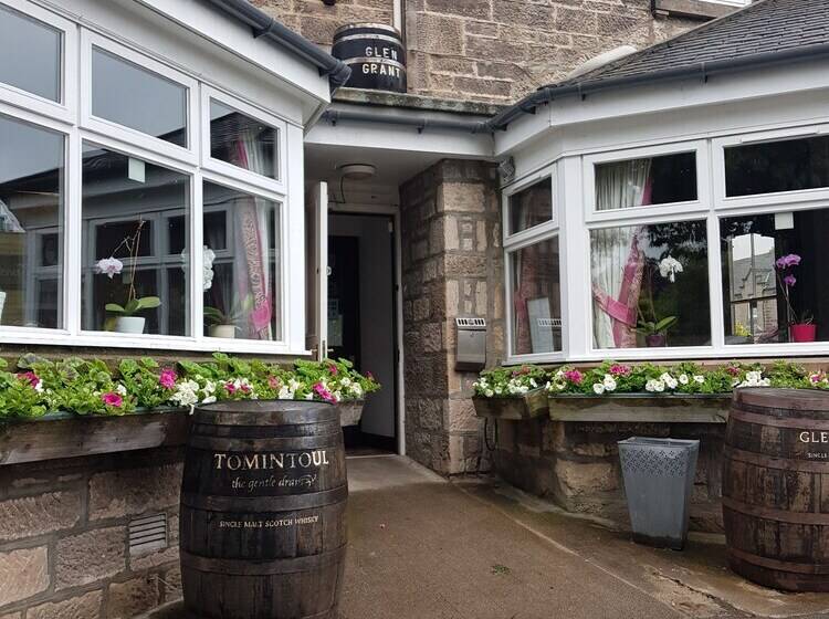 Отель Sunninghill