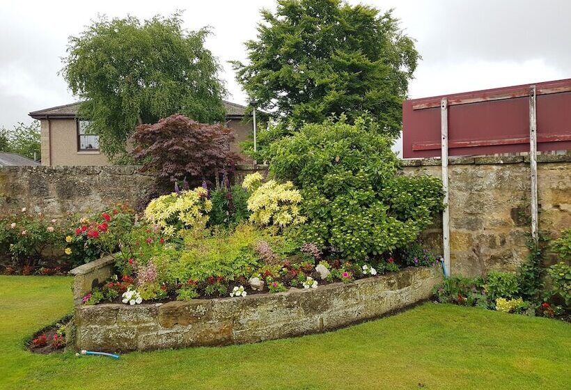 Отель Sunninghill