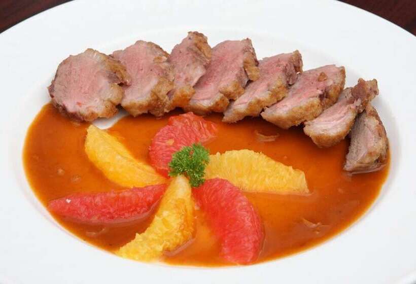 Отель Sunninghill