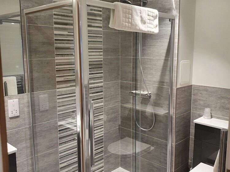 Отель Sunninghill