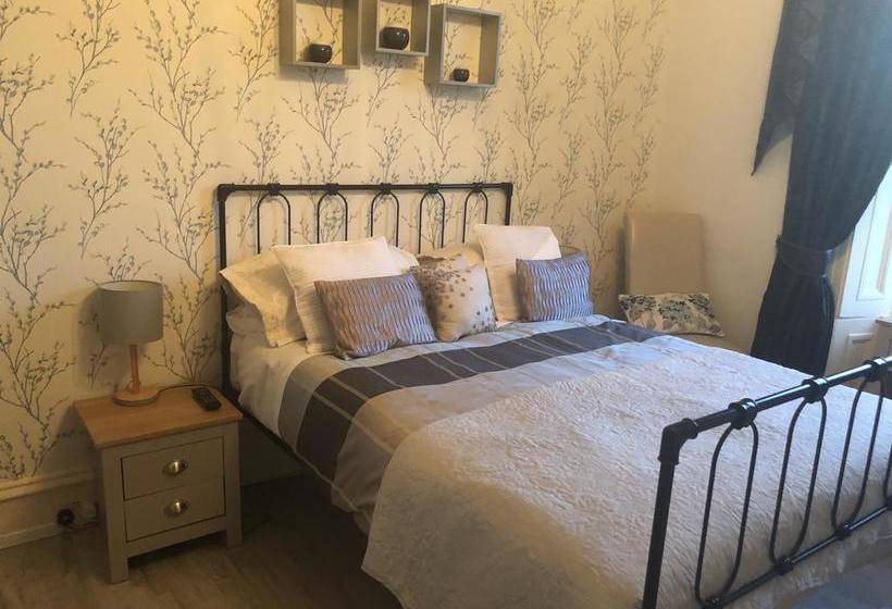 בית מלון כפרי The Arrandale