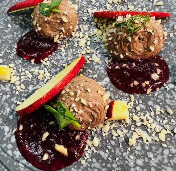 The Avenue Hotel Ltd