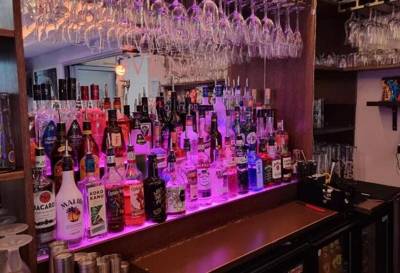 The Avenue Hotel Ltd