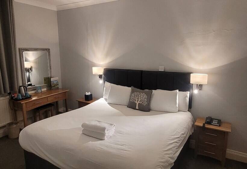 The Beeches Hotel & Leisure Club