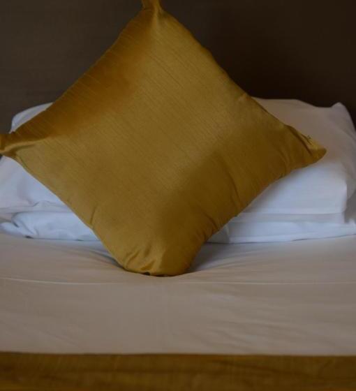 Отель The Burlington