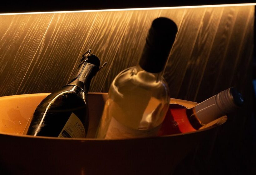 Отель The Burlington