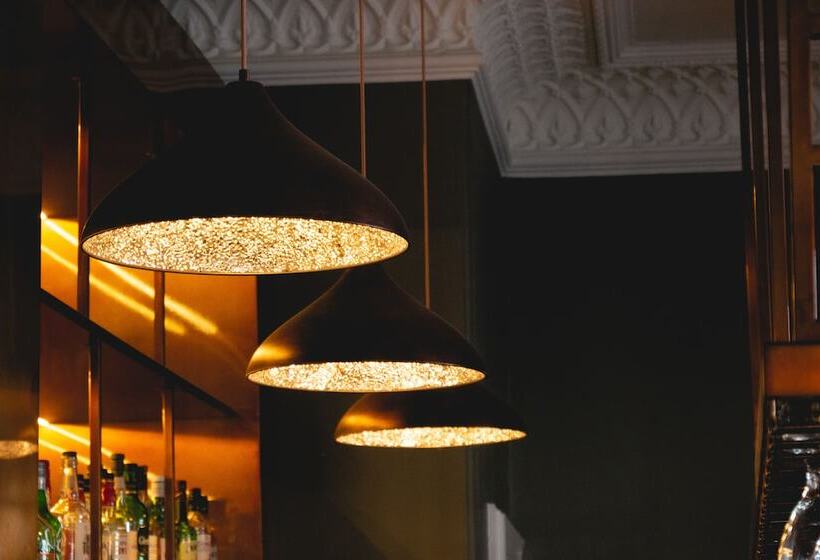 Отель The Burlington