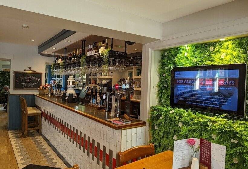 فندق The Coach House Inn