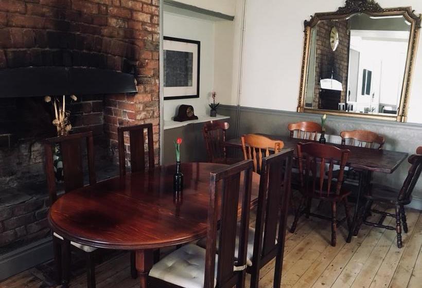 ホテル The Cross Keys