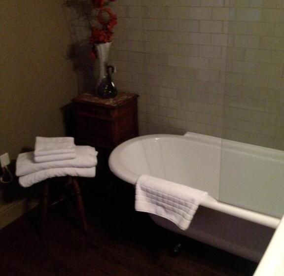 فندق The Crown And Thistle