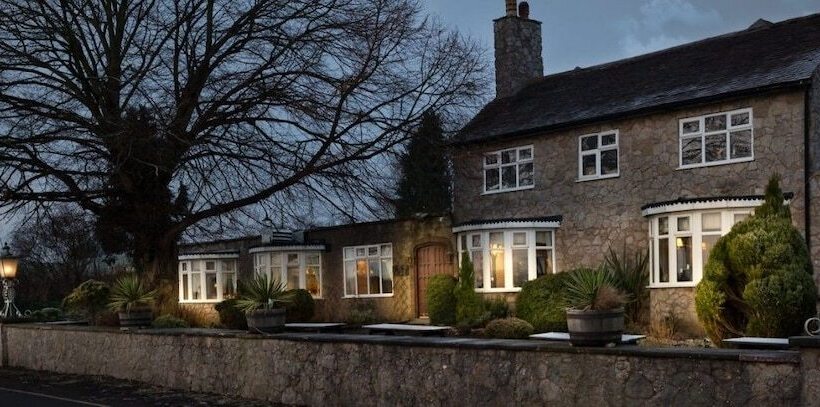 בית מלון כפרי The Down Inn