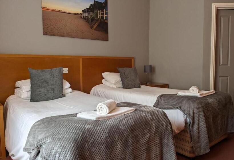 בית מלון כפרי The Earl Of Derby