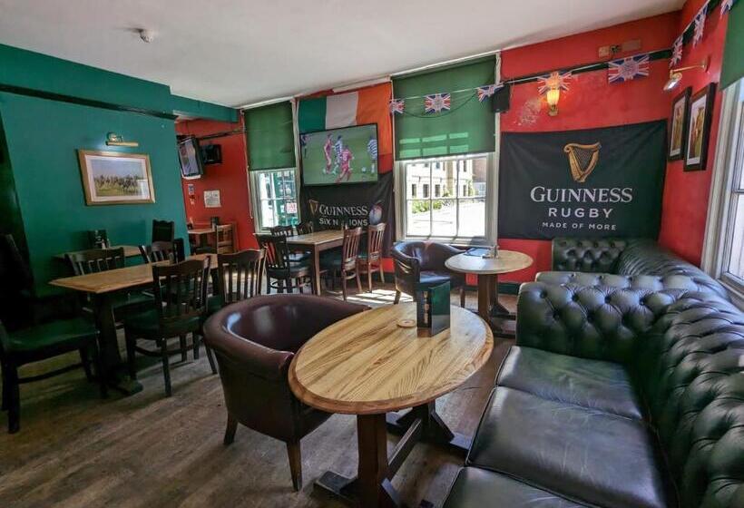 בית מלון כפרי The Earl Of Derby