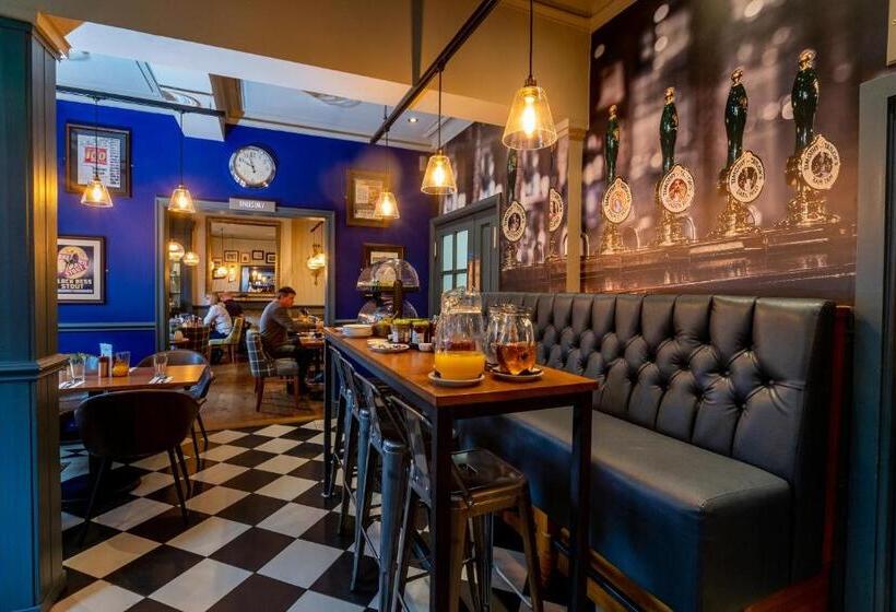 ホテル The Inn At Cheltenham Parade