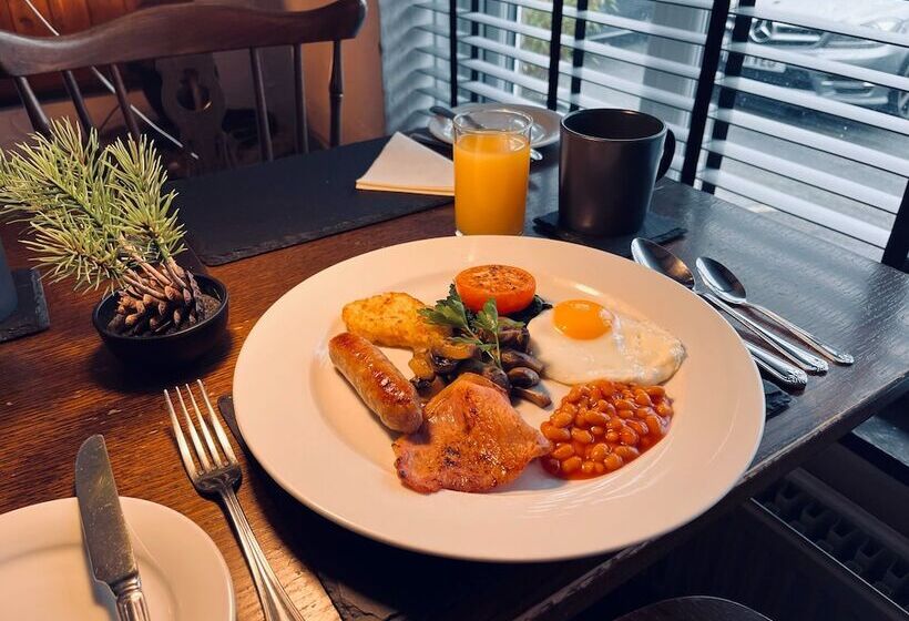 Отель The Lake View