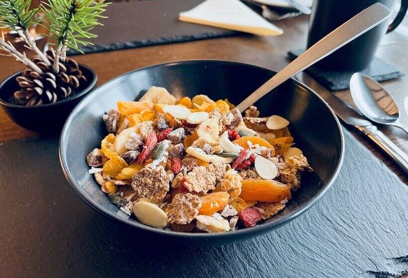 Отель The Lake View