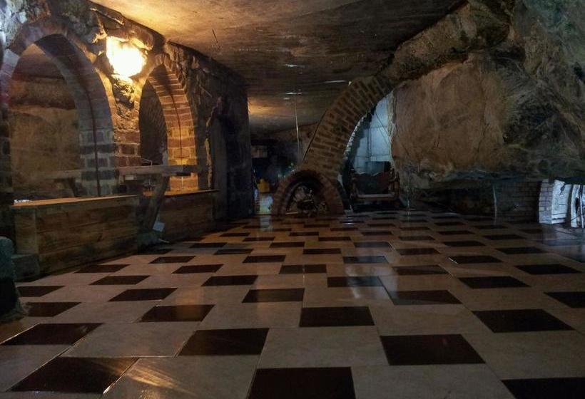 فندق Madonna Halley