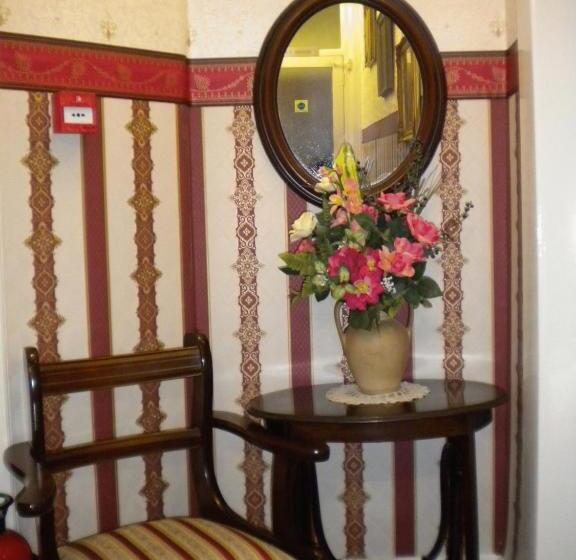 ホテル The New Guilderoy