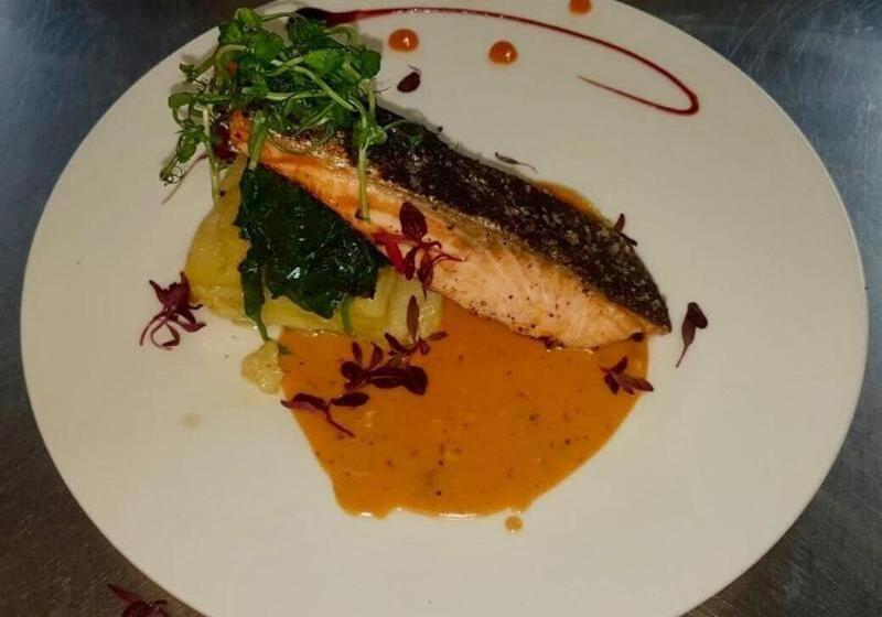 בית מלון כפרי The Old Lodge