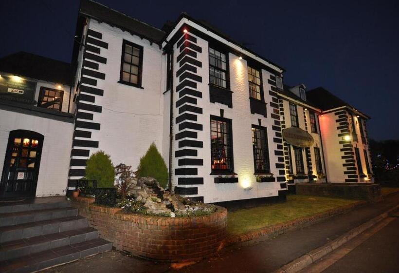 ホテル The Roundabout