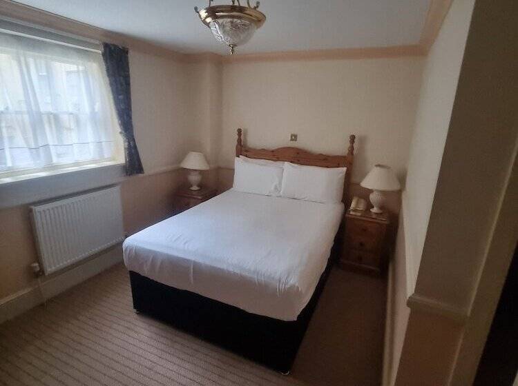 فندق The Royal Oak