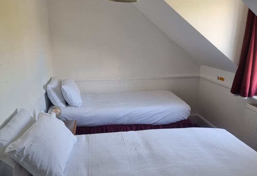 فندق The Royal Oak