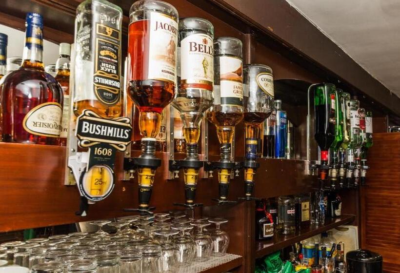 호텔 The Sandringham