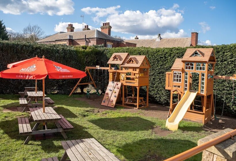 هتل The Sitwell Arms