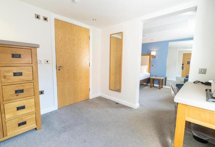 The Waterside Hotel And Leisure Club