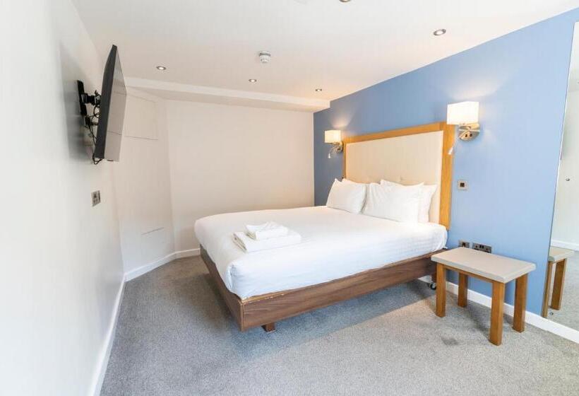 The Waterside Hotel And Leisure Club