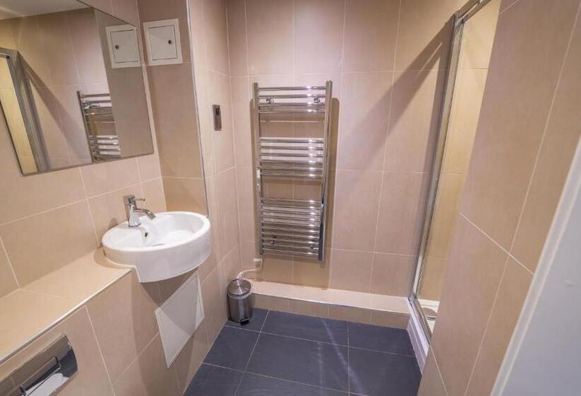 The Waterside Hotel And Leisure Club