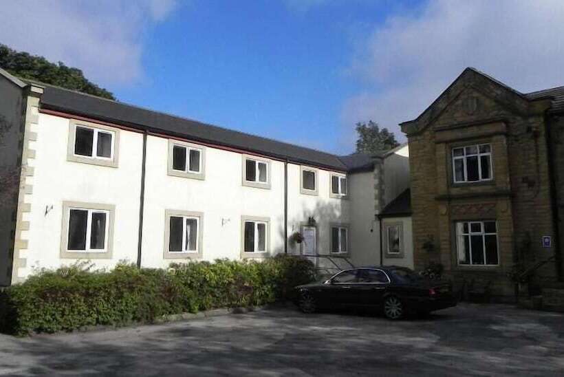 בית מלון כפרי Wakefield Limes Lodge