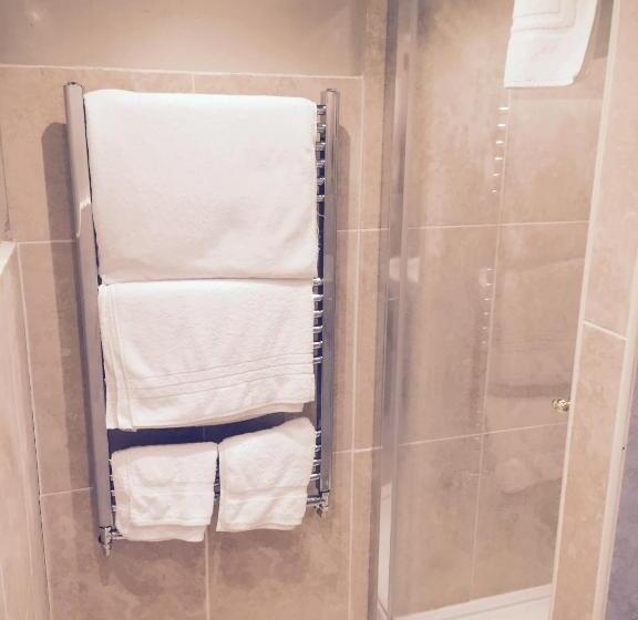 酒店 Walter De Cantelupe Inn