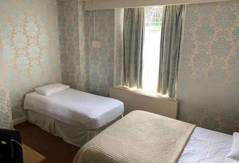 هتل Waterford Lodge