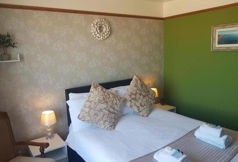 Отель Waterfront