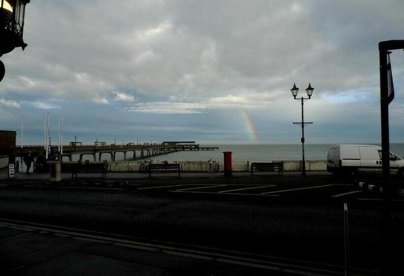 Отель Waterfront