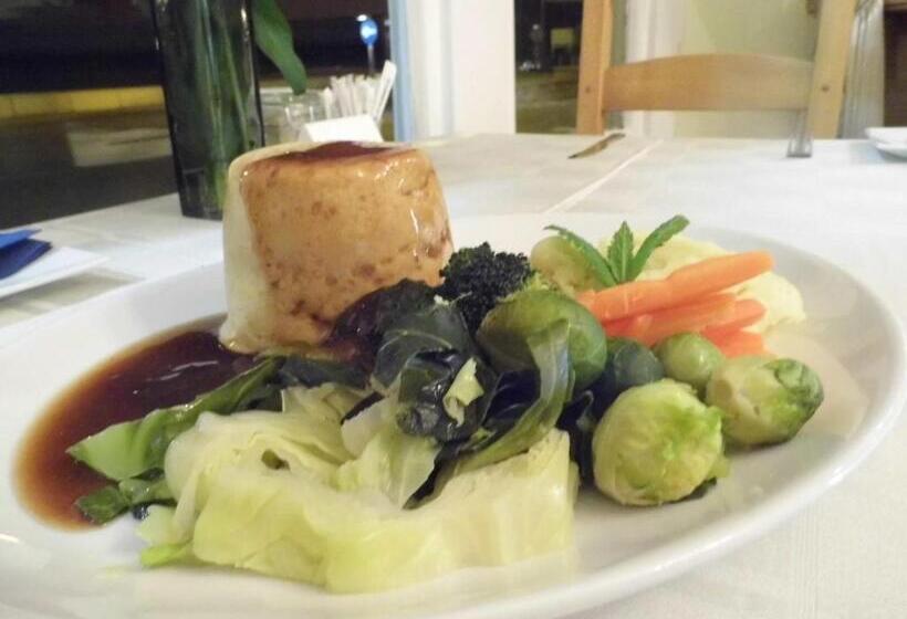 Отель Waterfront