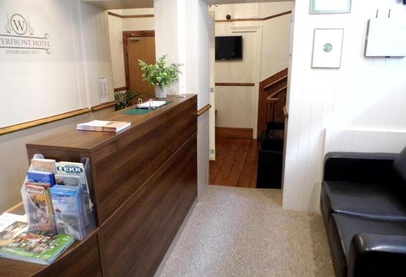 Отель Waterfront