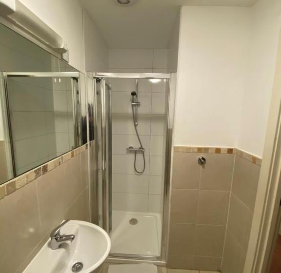 ホテル Wendover Arms