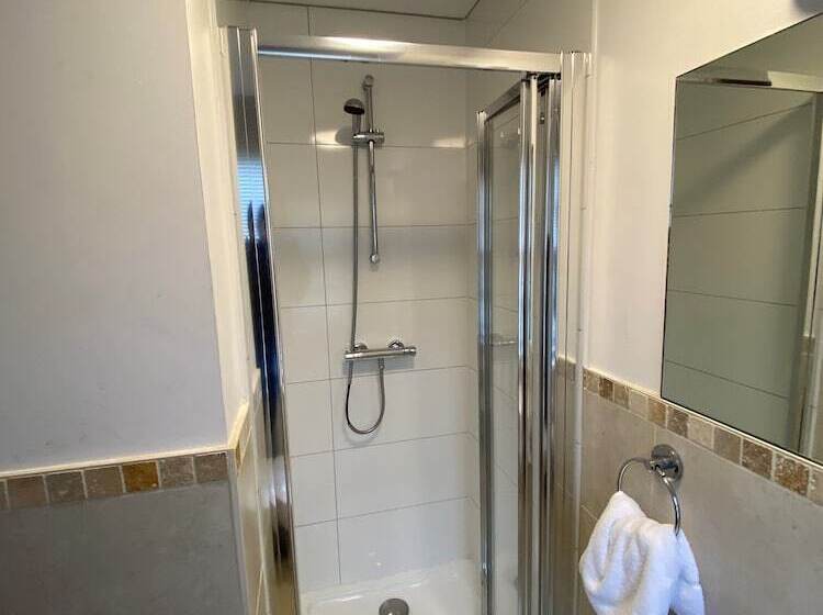 ホテル Wendover Arms