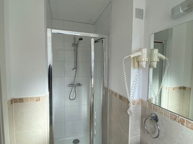 ホテル Wendover Arms