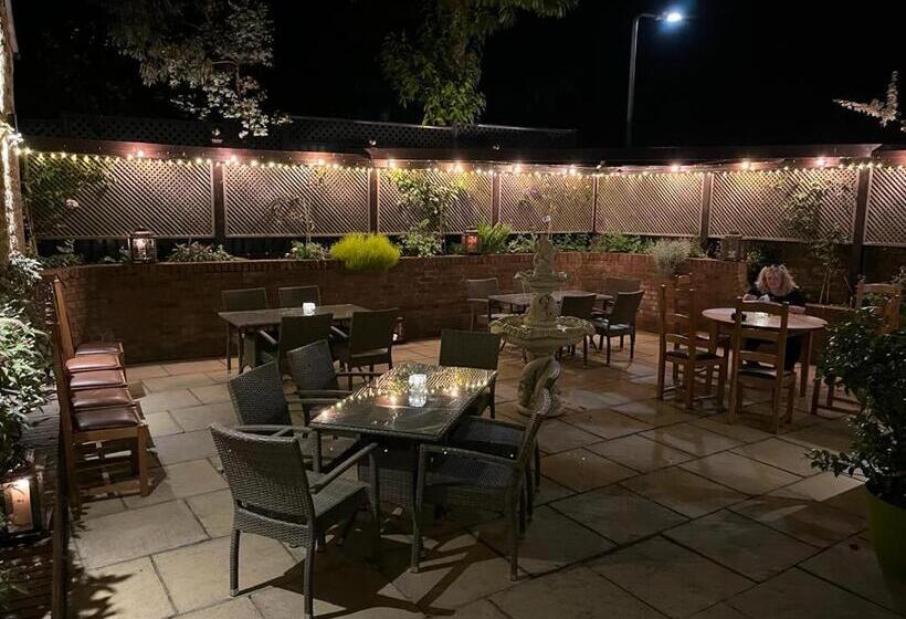 فندق White Horse Inn & Restaurant