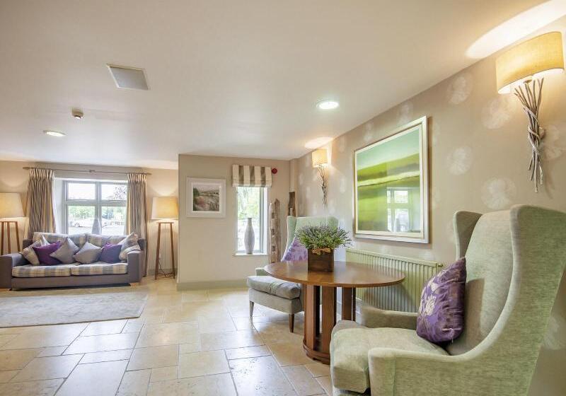 ホテル Wild Thyme & Honey