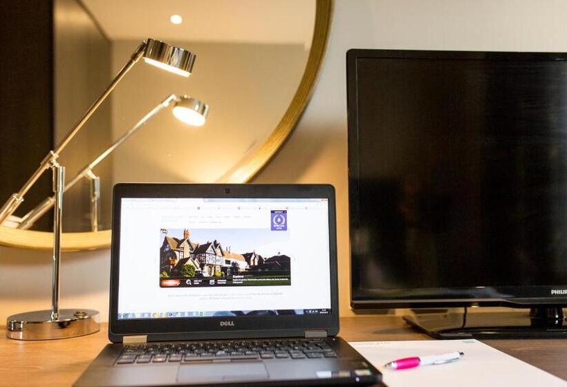 Отель Woodland Grange