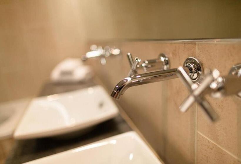 Отель Woodland House