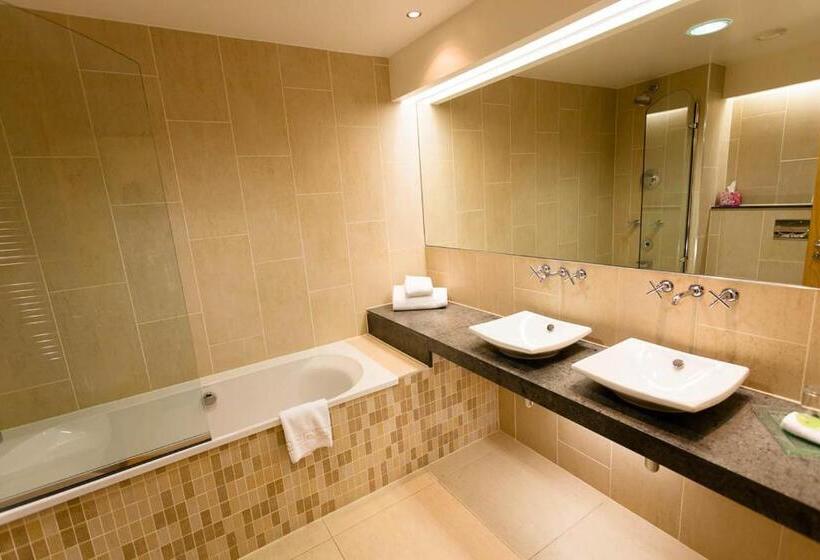 Отель Woodland House