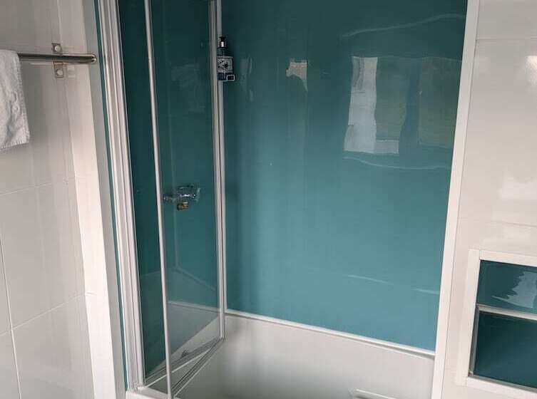 Mayfair Hotel   Isle Of Wight